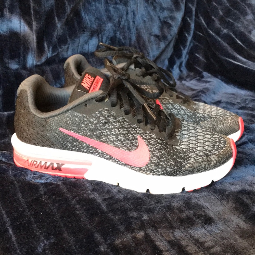 Nike Air Max Sequent 2